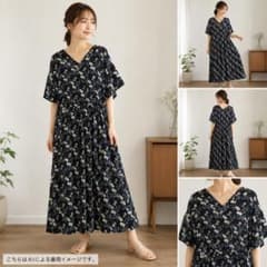 as know as 花柄半袖ワンピース 薄手Vネック 紺系 フレアのサムネイル