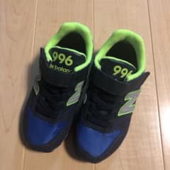 アシックス スニーカー17㎝新品❗️のサムネイル