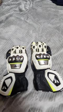 DAINESE FULL D1 レーシンググローブ Sサイズ 白 - メルカリ
