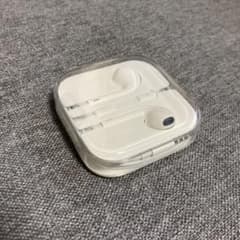 イヤホンのサムネイル