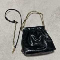 CHARLES＆KEITHバッグのサムネイル