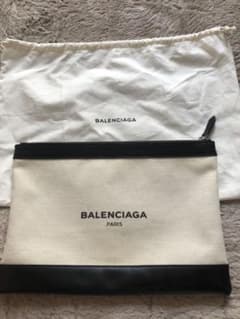 大人気！BALENCIAGA【バレンシアガ】クラッチバックのサムネイル