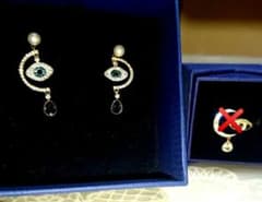 SWAROVSKI ピアス ✨最終価格のサムネイル