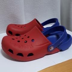 値下げしました！！新品　クロックス　J3   21cmのサムネイル