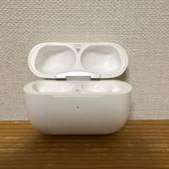 Apple AirPods Pro2 充電ケース 本体のサムネイル