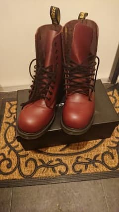 ドクターマーチン 10ホールブーツ チェリーレッドのサムネイル