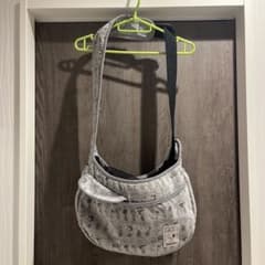ペット　キャリーバックのサムネイル
