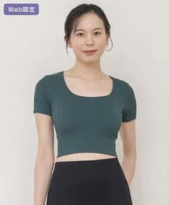 美品 SUKALA スカーラ ウェーブリブアクティブクロップドトップス