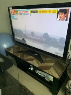 AQUOS 40型　テレビボードつきのサムネイル
