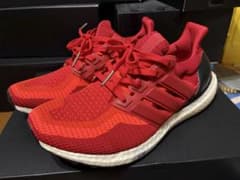 adidas Ultra Boost レッド スニーカーのサムネイル