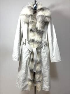 Balmain（バルマン）羊革 ラムレザー フォックスファー付 2way コート