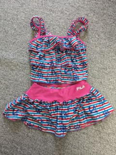 美品★FILAの水着　セパレート　女の子　100 110のサムネイル