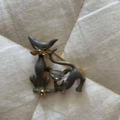 猫 ブローチのサムネイル