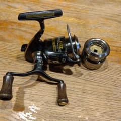 ダイワe-gee2506 スピニングリール 替えスプール付きのサムネイル