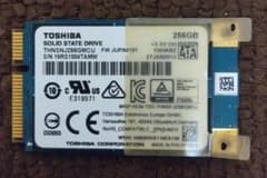 TOSHIBA SSD 256GB THNSNJ256GMCU 本体 訳ありのサムネイル