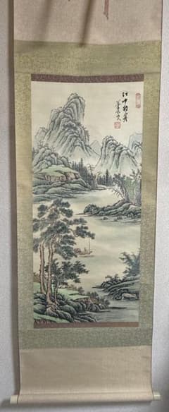 中国　絹本肉筆　着色山水　送料込み250417 中国 弟屋山人 江中釣舟 絹本肉筆 着色水墨画 送料込み260426 - メルカリ