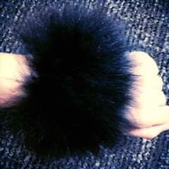ファー バングル 高級感たっぷりのサムネイル