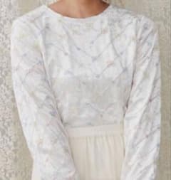 merry jenny petit flower embroidery topsのサムネイル