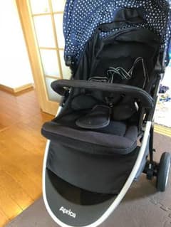 ベビーカー【気道閉鎖マモール付き】♡ひらひら様専用♡のサムネイル