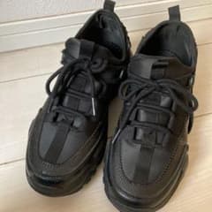 厚底スニーカー　ダッドスニーカー　黒のサムネイル