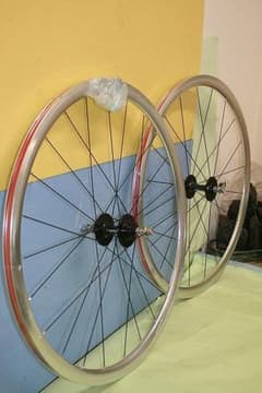 ピストバイク　ホイール　Aoeagle　タイヤ、コグ付き　700c Amazon.co.jp: 700C 固定ギア自転車ホイールセット 40mm ピストバイク