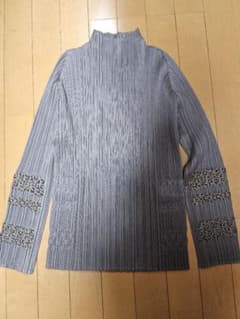 PLEATS PLEASE グレー 長袖トップスのサムネイル