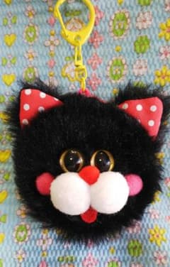 【ハンドメイド】ニャンコ マカロンポーチ 黒猫 キーホルダーのサムネイル