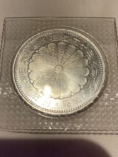 最終値下げです!!昭和61年天皇陛下御即位60年記念壱万円銀貨のサムネイル