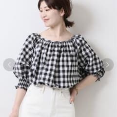 ギンガムギャザーボリュームブラウス　spick&spanのサムネイル