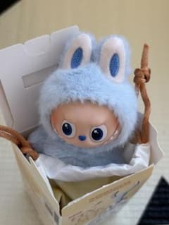正規品　【D】ラブブ Labubu アルファベットぬいぐるみペンダントのサムネイル