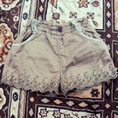 《90》カーキフリフリショートパンツ♡のサムネイル