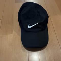 Nike Dri-FIT ブラックキャップのサムネイル
