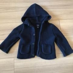 aaa115様専用 babyGAPのニットジャケットのサムネイル