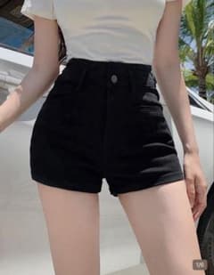 shein ハイウエスト ブラック ショートパンツのサムネイル