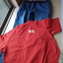 ワークマン赤色 半袖Tシャツパンツ２点セットのサムネイル