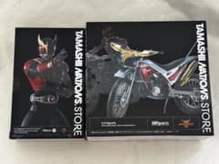 真骨彫 仮面ライダークウガ & トライチェイサー2000ストアエディション