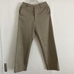 COMOLI (コモリ) 24ss KHAKI チノパンツ サイズ1 - メルカリ