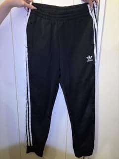 adidas トラックパンツ ブラック　ジャージ　Lのサムネイル