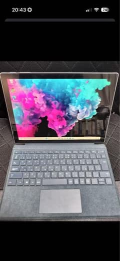 Microsoft Surface Pro 6 本体 キーボードペン充電器付きのサムネイル