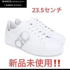 フェラガモ　シューズ　靴　新品未開封のサムネイル