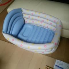 女帝♡値下げします♡様専用     ベビーバス&スポンジ二点セットのサムネイル