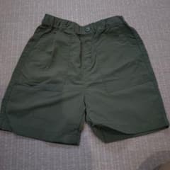 UNIQLO KIDS ハーフパンツ カーキ 110cmのサムネイル