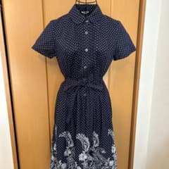 HARMONICA 裾刺繍入りピンタックシャツワンピース ネイビー ドット柄のサムネイル