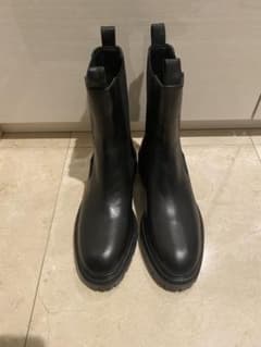 断捨離中さま専用　ZARA トラックソール仕様レザーアンクルブーツ　38のサムネイル