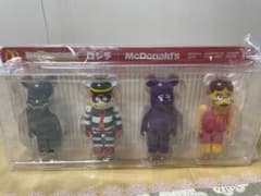 ベアブリック　ゴジラ　マクドナルド 4PCS SETのサムネイル
