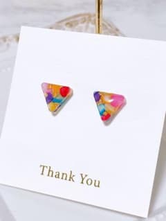 カラフル　ミニ三角ピアス　イヤリングのサムネイル
