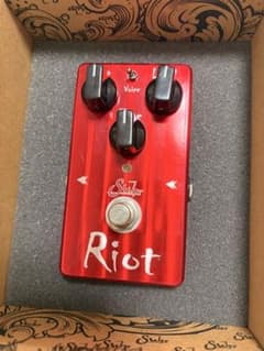 Suhr Riot Crimson Edition 500台限定のサムネイル