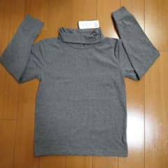 新品未使用　長袖カットソー　130sizeのサムネイル