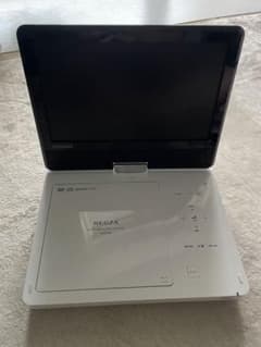 【ジャンク品】東芝 REGZA ポータブルDVDプレーヤー SD-P910Sのサムネイル