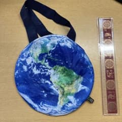 地球 バッグのサムネイル